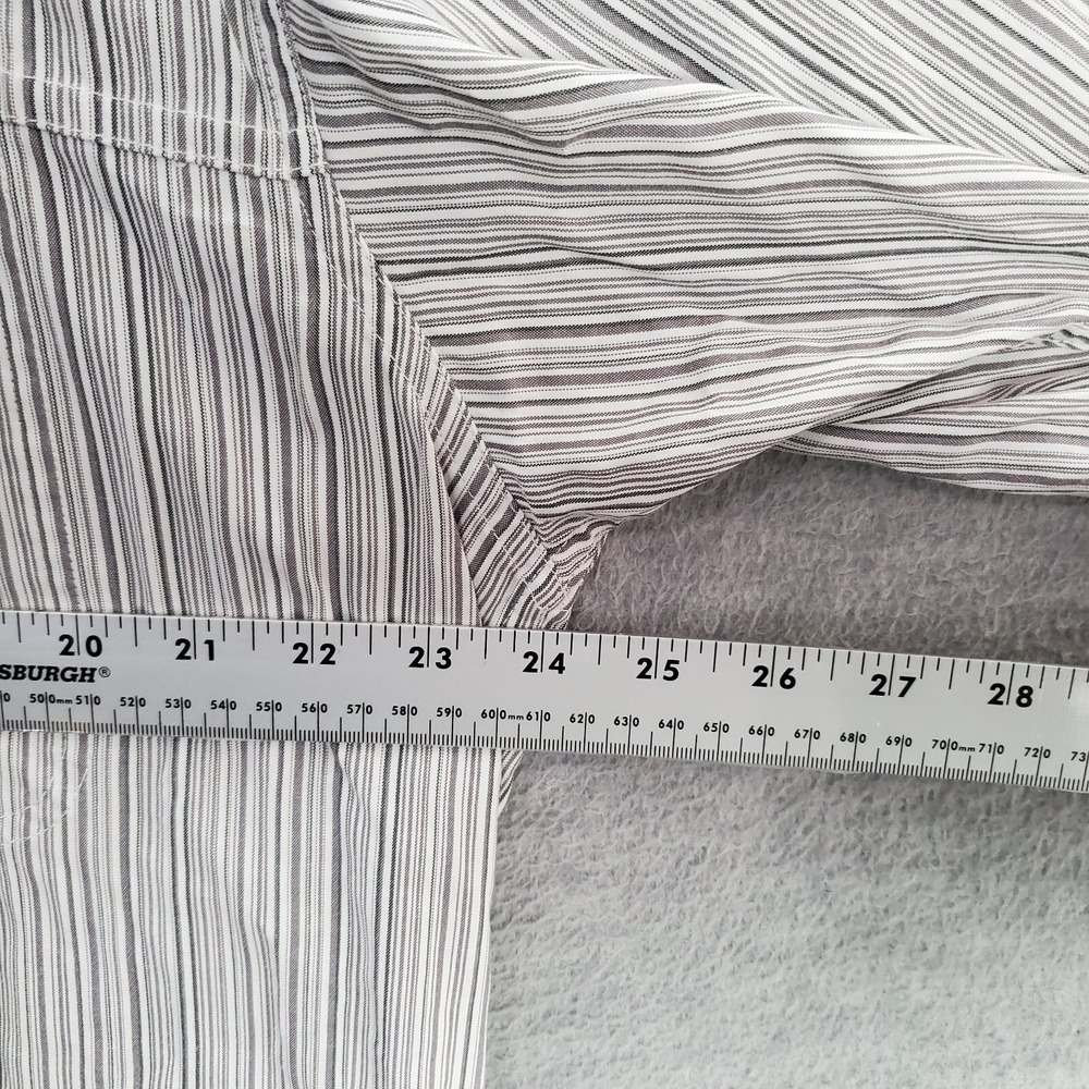The North Face Men Button Up Shirt XL Gray Striped Mesh Zip Pocket Hiking Collar - Picture 4 of 9